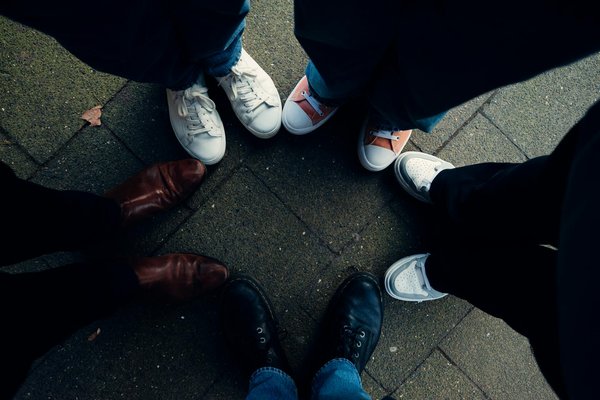 Quelles chaussures homme privilégier pour un style urbain?